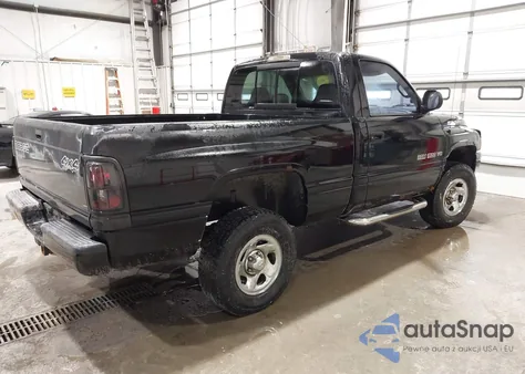 2000 Dodge Ram 1500 St from USA, damaged, VIN 1B7HF16Z8YS623282